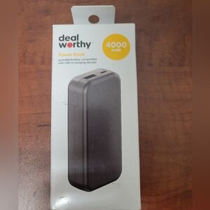 Deal Worthy Black Power Bank 4000mAh Nwt